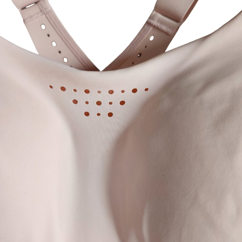 Seamless Pink Sports Bra - Picture 2 of 10